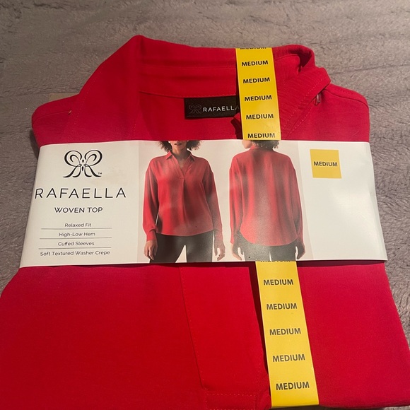 Women’s M red crepe shirt - Picture 1 of 3